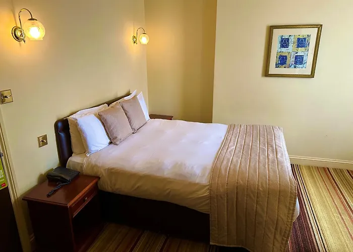 Prom Hotel