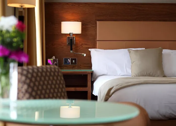 Prom Hotel